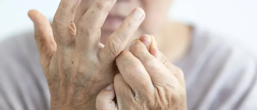 Лечение ревматоидного артрита в Киеве: подходы, уход и поддержка пожилых пациентов