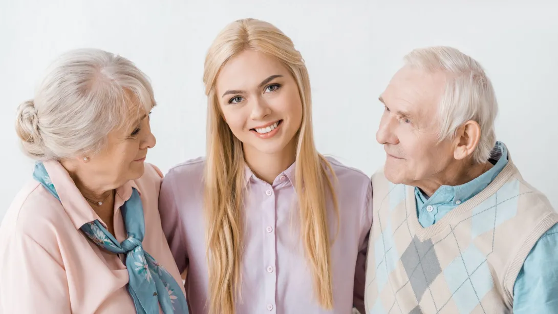 Як правильно спілкуватися з літніми батьками