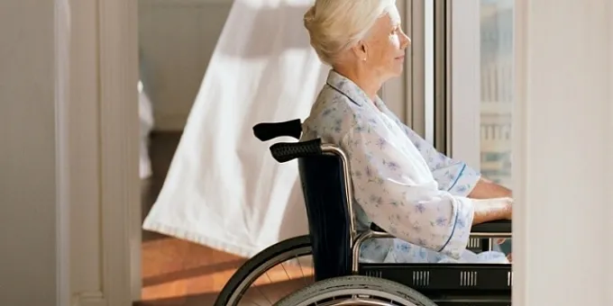 Особенности ухода за инвалидами в доме престарелых