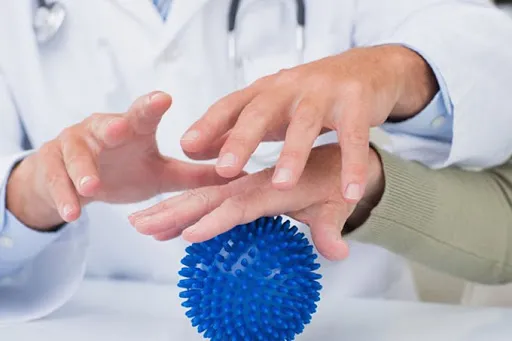 Восстановление руки после инсульта