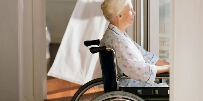 Особенности ухода за инвалидами в доме престарелых