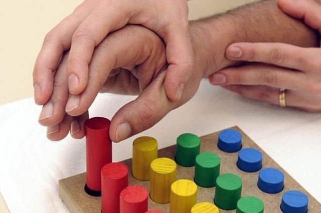 Занятия по восстановлению подвижности руки после инсульта